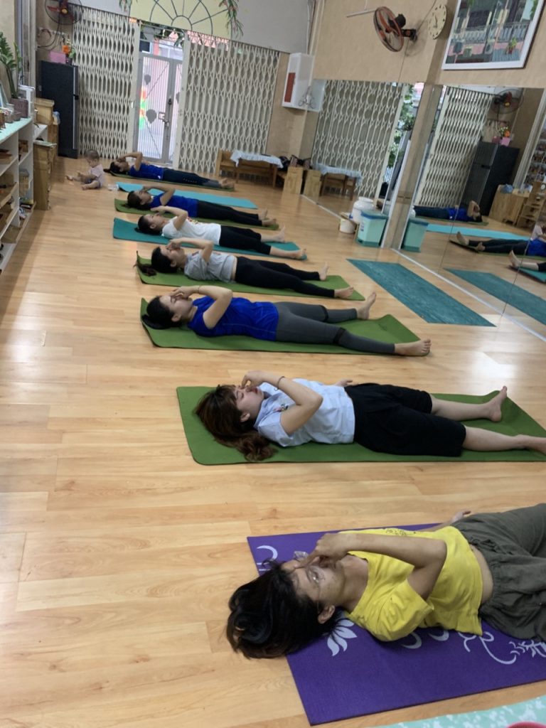 Yoga Tại Trường Học (5)