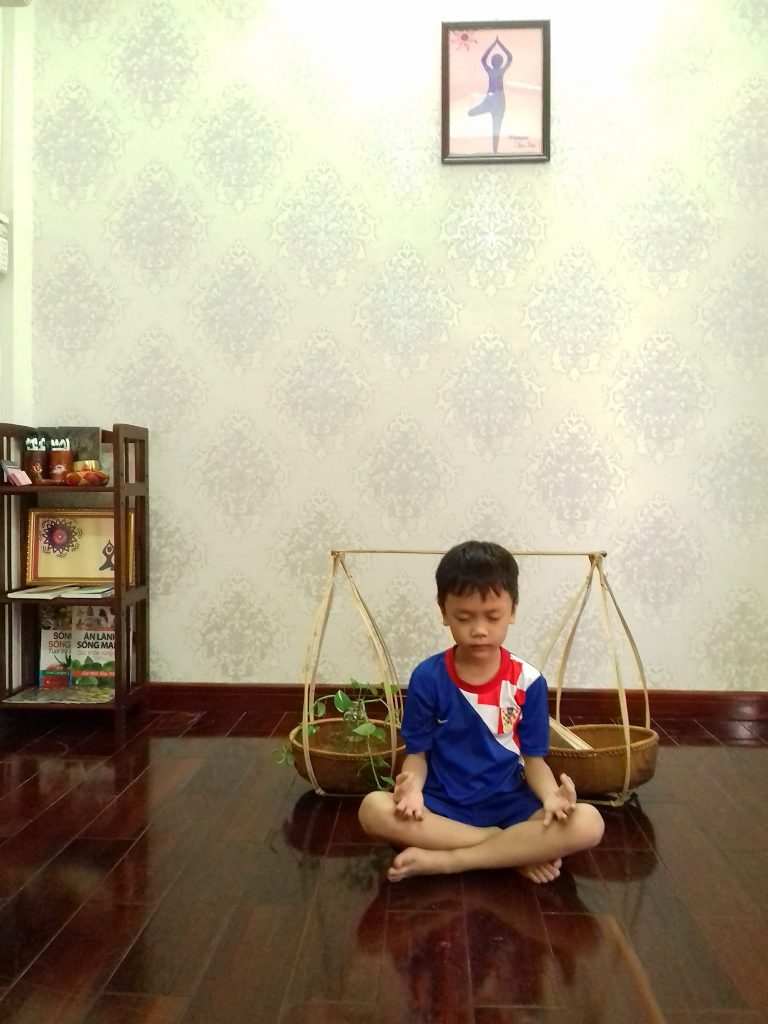 Yoga Kid (2)